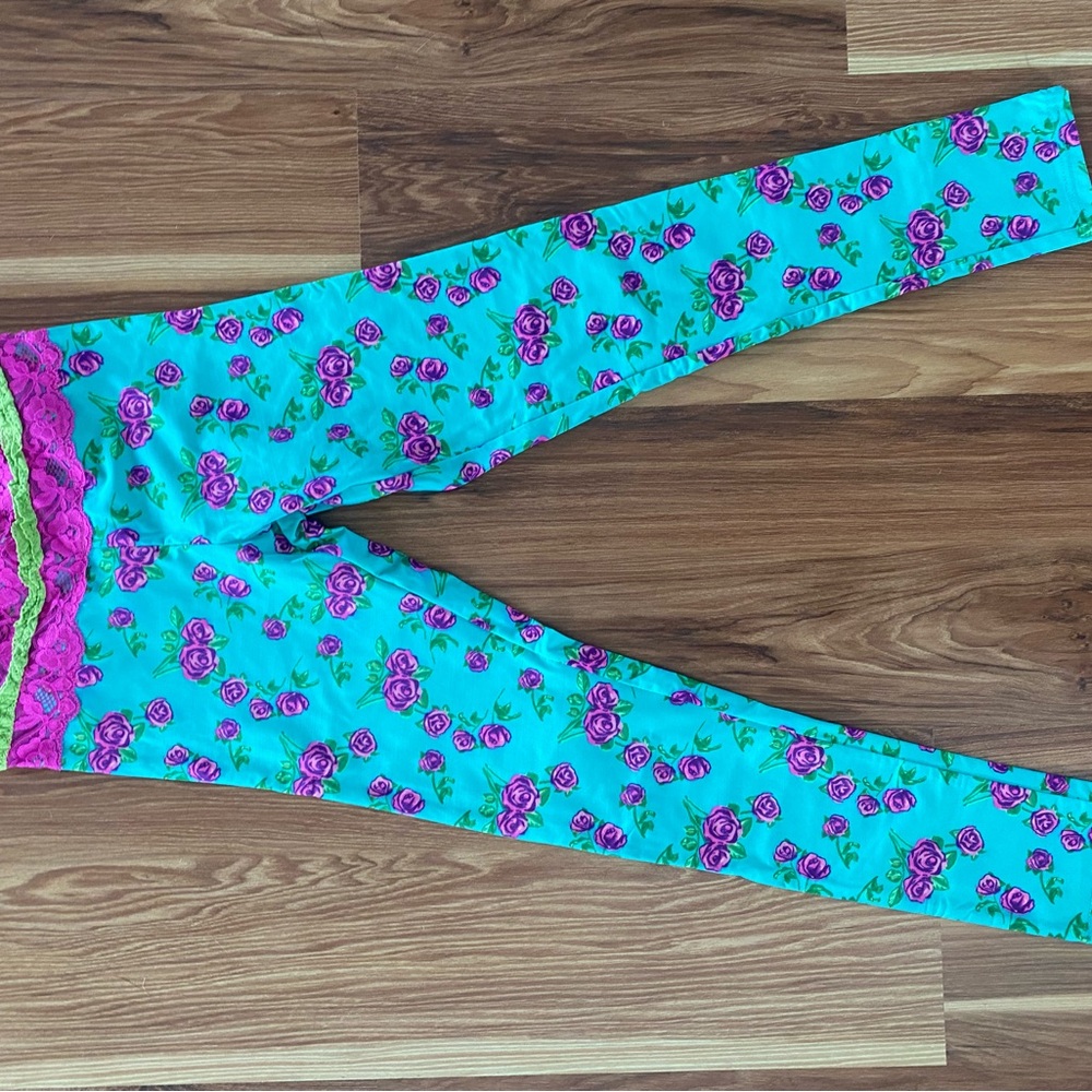 Blue and Pink Rose Leggings